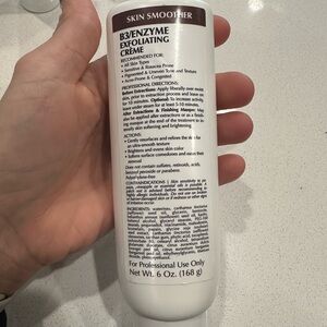 YG Labs B3 Enzyme Exfoliating Creme